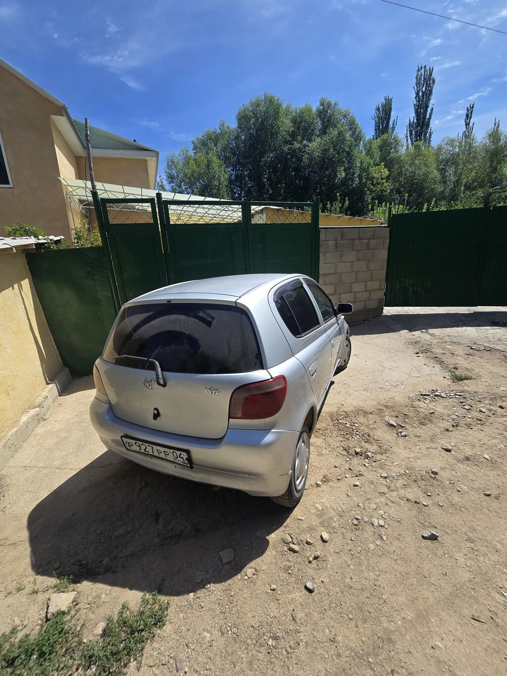 Toyota Vitz: 2001 г., 1 л, Автомат, Бензин, Хэтчбэк: фото 4