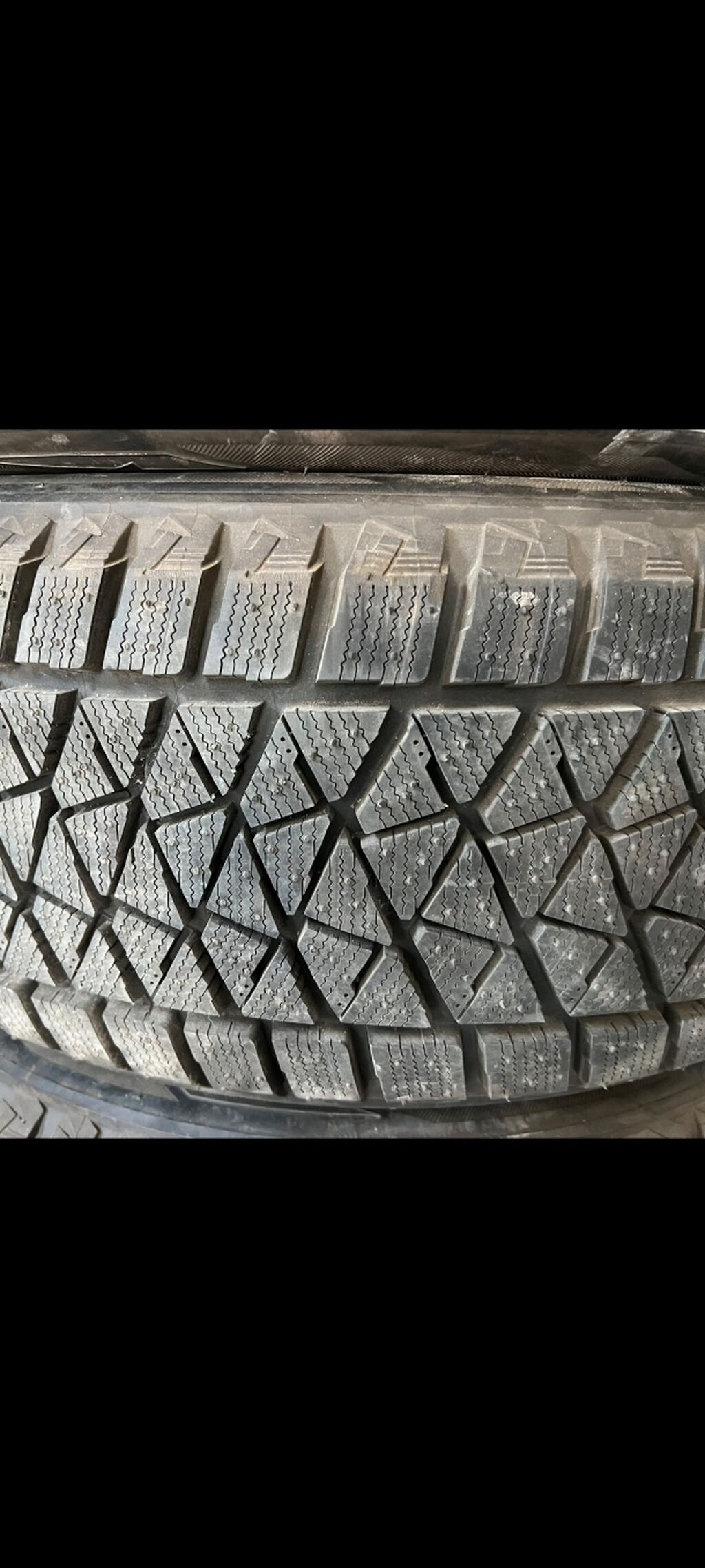 Шины 235 / 55 / R 19, Зима, Новый, Комплект, Внедорожные (АТ/МТ), Япония, Bridgestone: фото 2