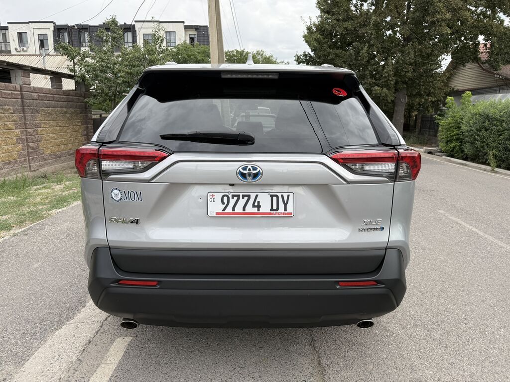 Toyota RAV4: 2019 г., 2.5 л, Автомат, Гибрид, Кроссовер: фото 6