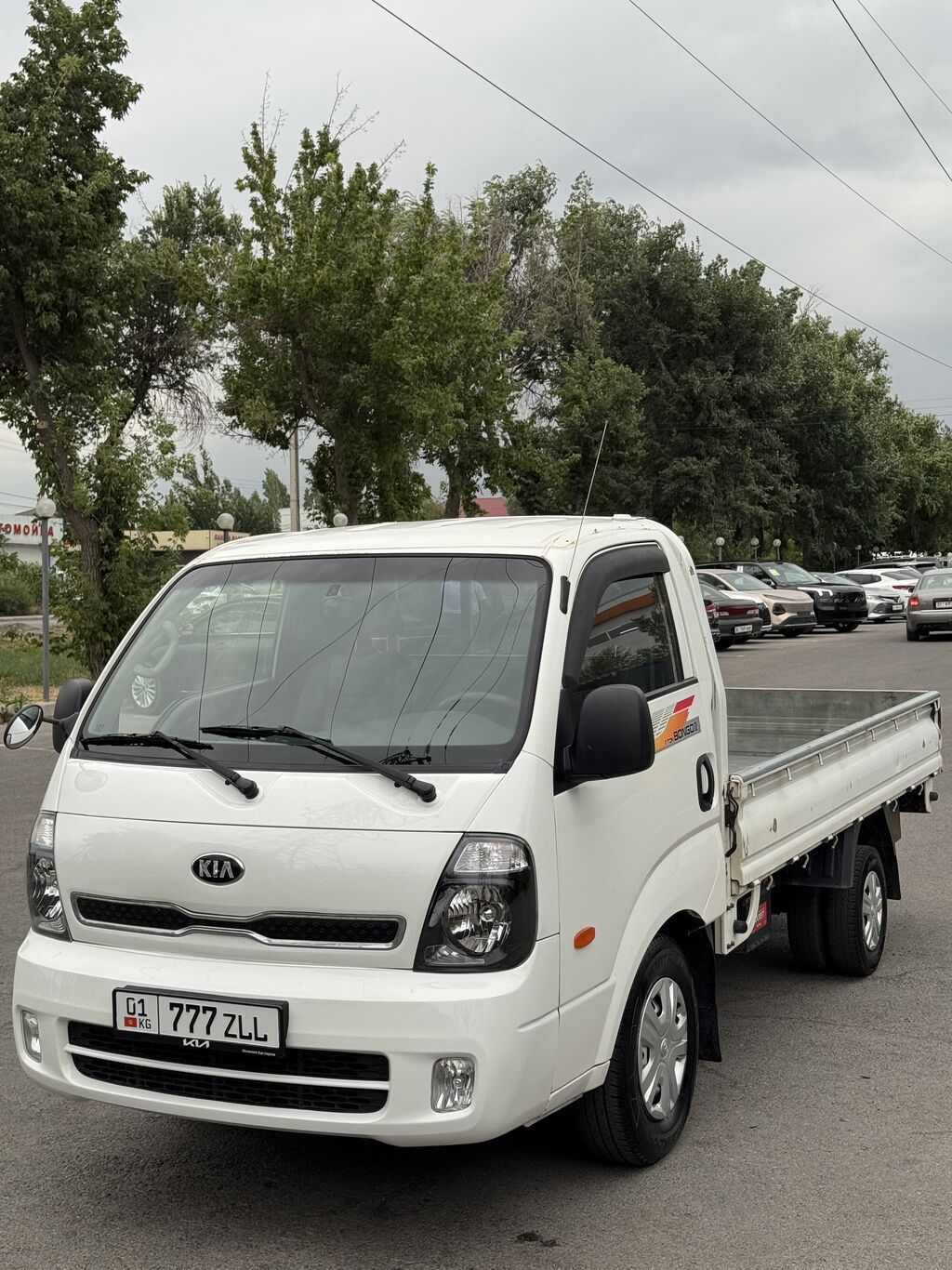 Kia BONGO: 2019 г., 2.5 л, Автомат, Дизель: фото 1