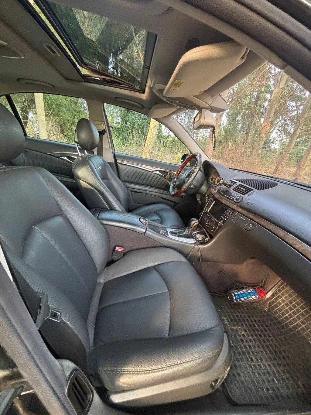 Mercedes-Benz E-Class: 2003 г., 5 л, Автомат, Бензин, Седан: фото 7