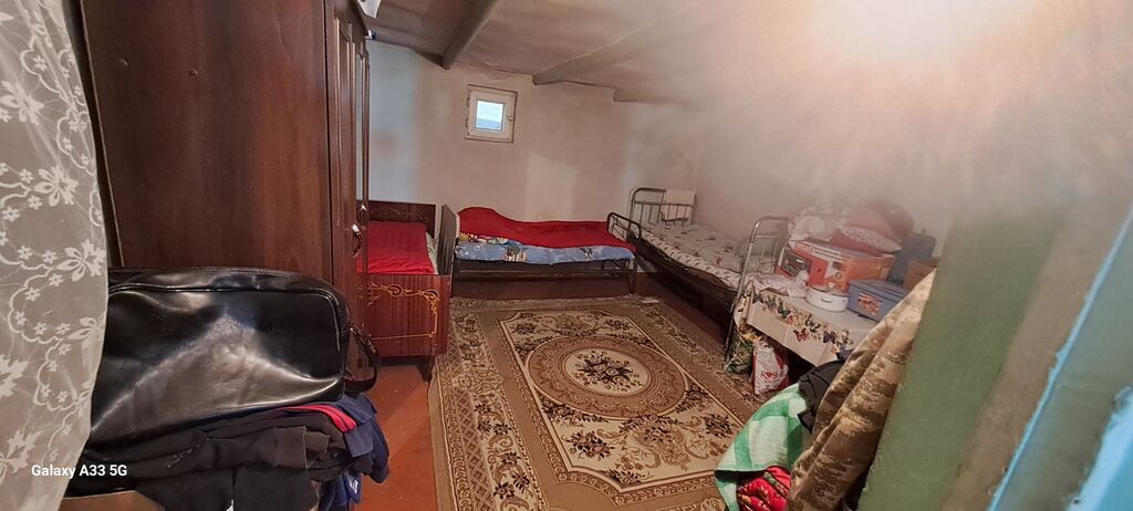 Satılır: həyət evi sot yarımın içində - Mülk növü: fərdi yaşayış