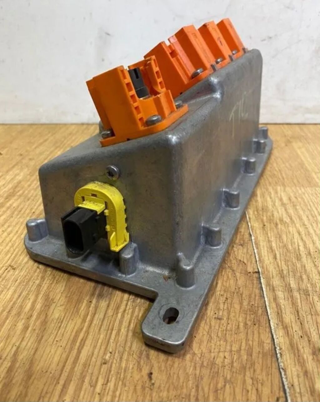 Высоковольтный блок Land Rover Range Rover Sport 2 L494 2.0L AJ200P HI: фото 6