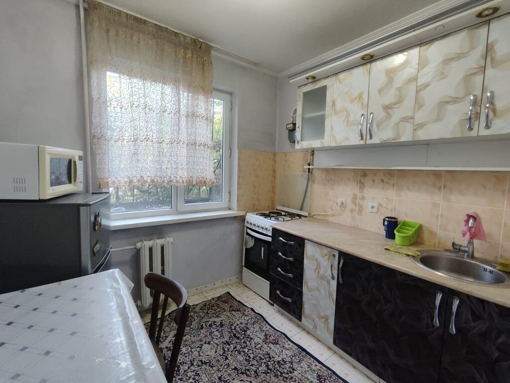 1 комната, 32 м², 5 мкр 104 серия, 1 этаж, Косметический ремонт: фото 2