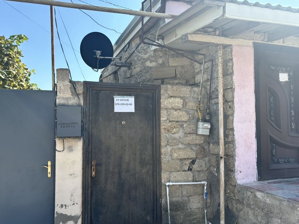 Satılır: həyətyanı sahəli kiçik fərdi yaşayış evi - Daş divarlı