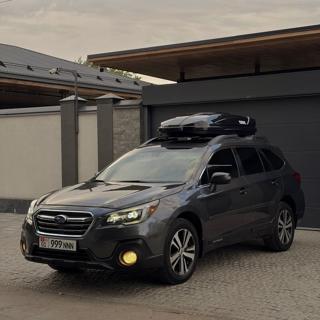 Subaru Outback: 2017 г., 2.5 л, Вариатор, Бензин, Универсал: фото 2