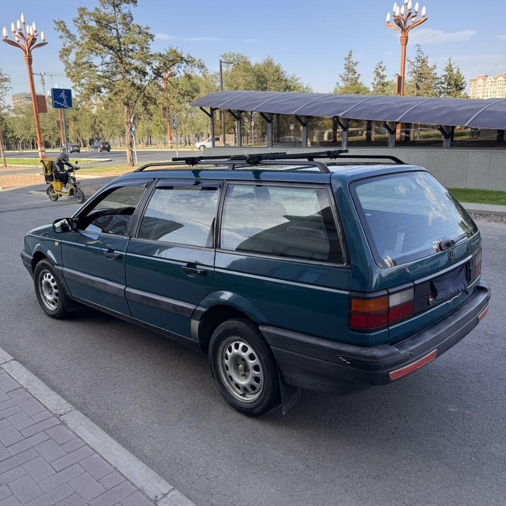 Volkswagen Passat Variant: 1992 г., 1.8 л, Механика, Бензин, Универсал: фото 4