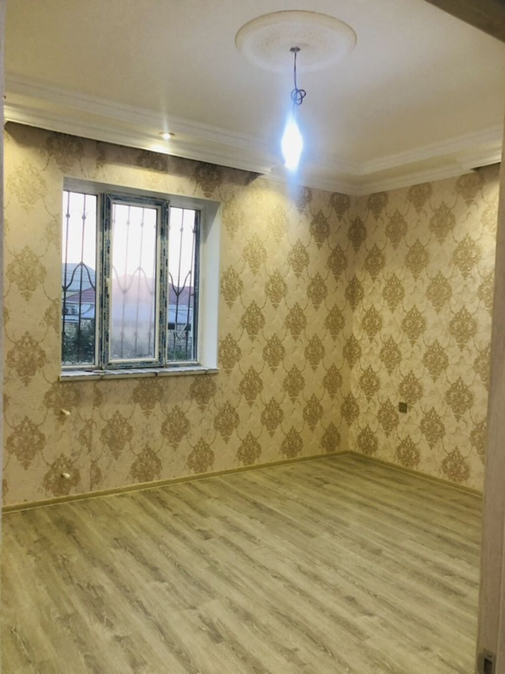 3 otaqlı, 105 kv. m, Kredit var, Yeni təmirli