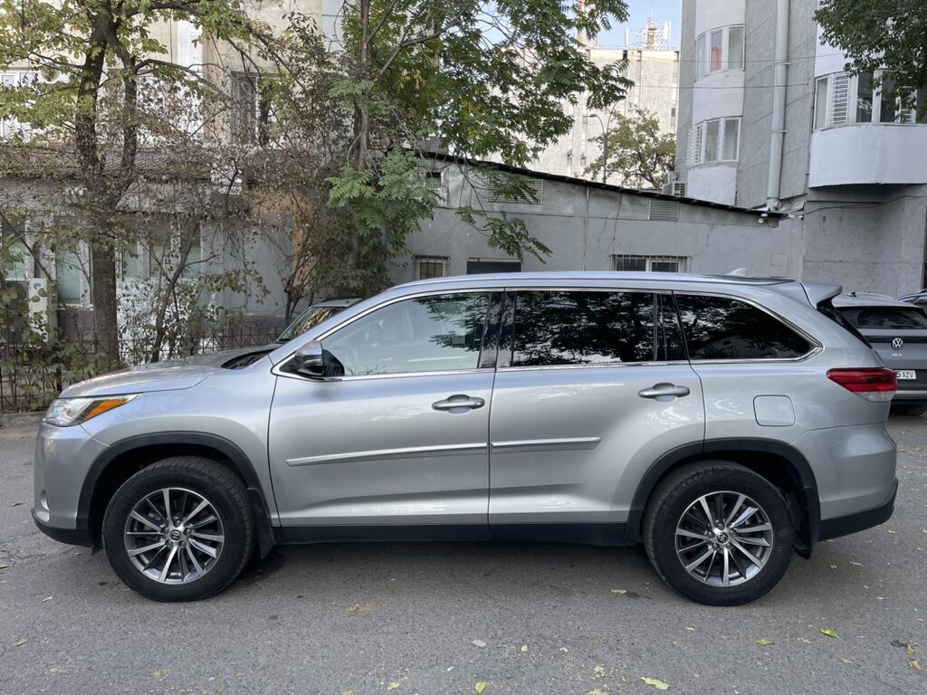 Toyota Highlander: 2019 г., 3.5 л, Автомат, Бензин, Кроссовер: фото 4