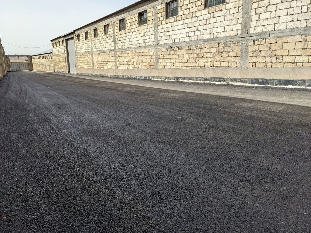 Anbar, sklad (склад) və ya istehsal üçün sahə (1200 kv.m.) şəhər