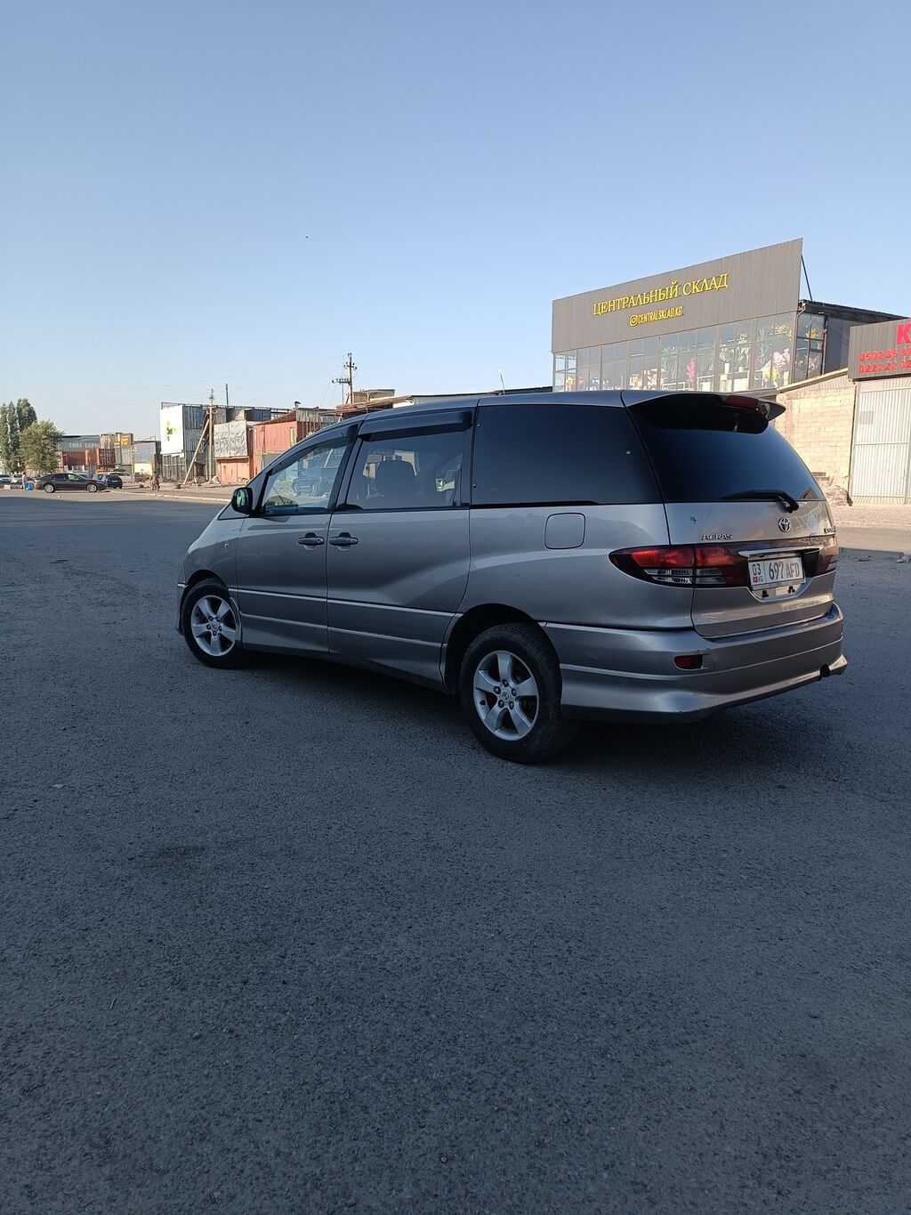 Toyota Estima: 2003 г., 2.4 л, Автомат, Бензин, Минивэн: фото 3