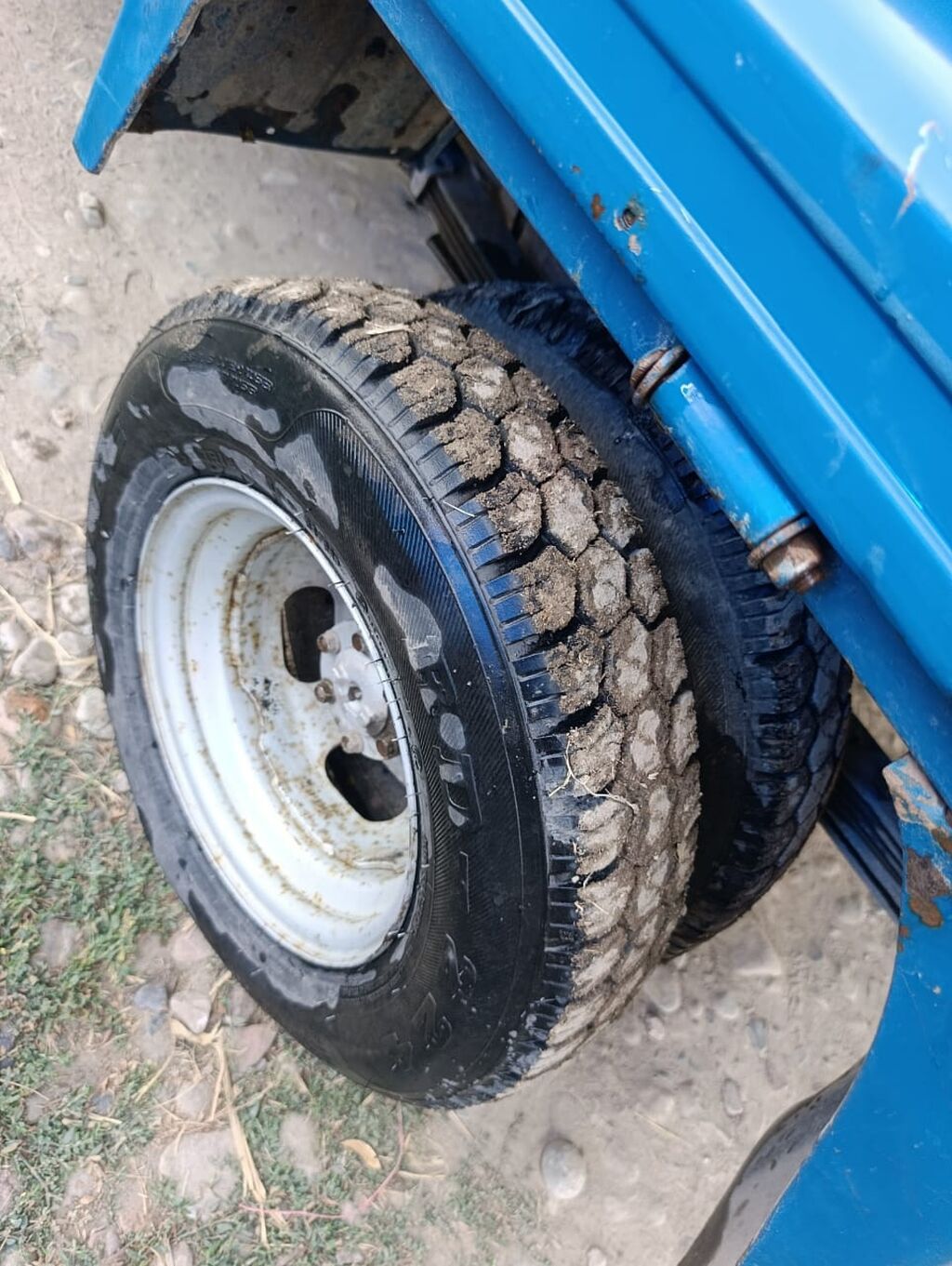 Hyundai Porter (Porter/Porter I) — компактный бортовой грузовик синего: фото 6