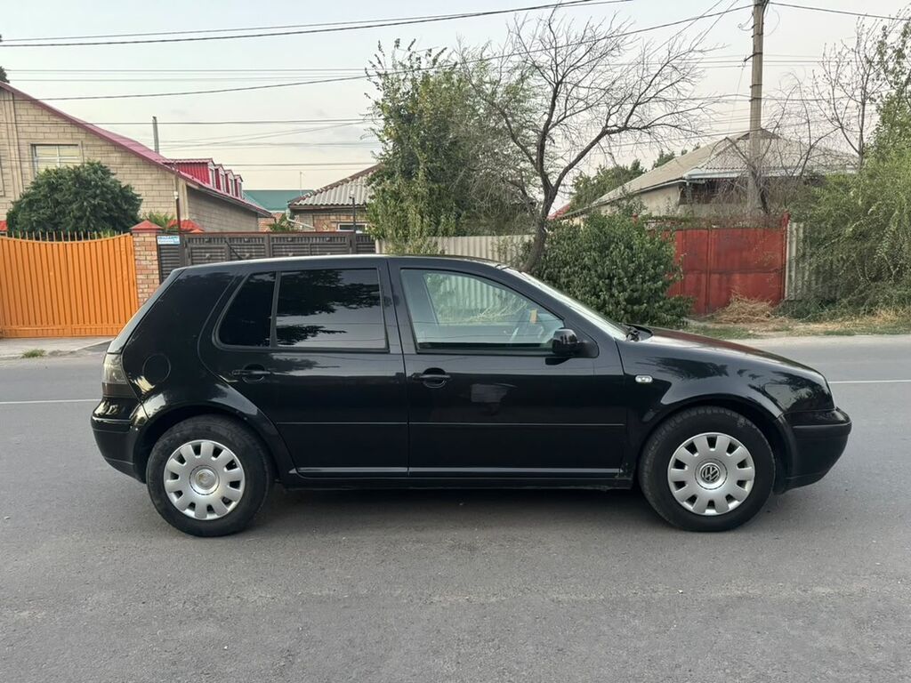 Volkswagen Golf: 2003 г., 2 л, Автомат, Бензин, Хэтчбэк: фото 5