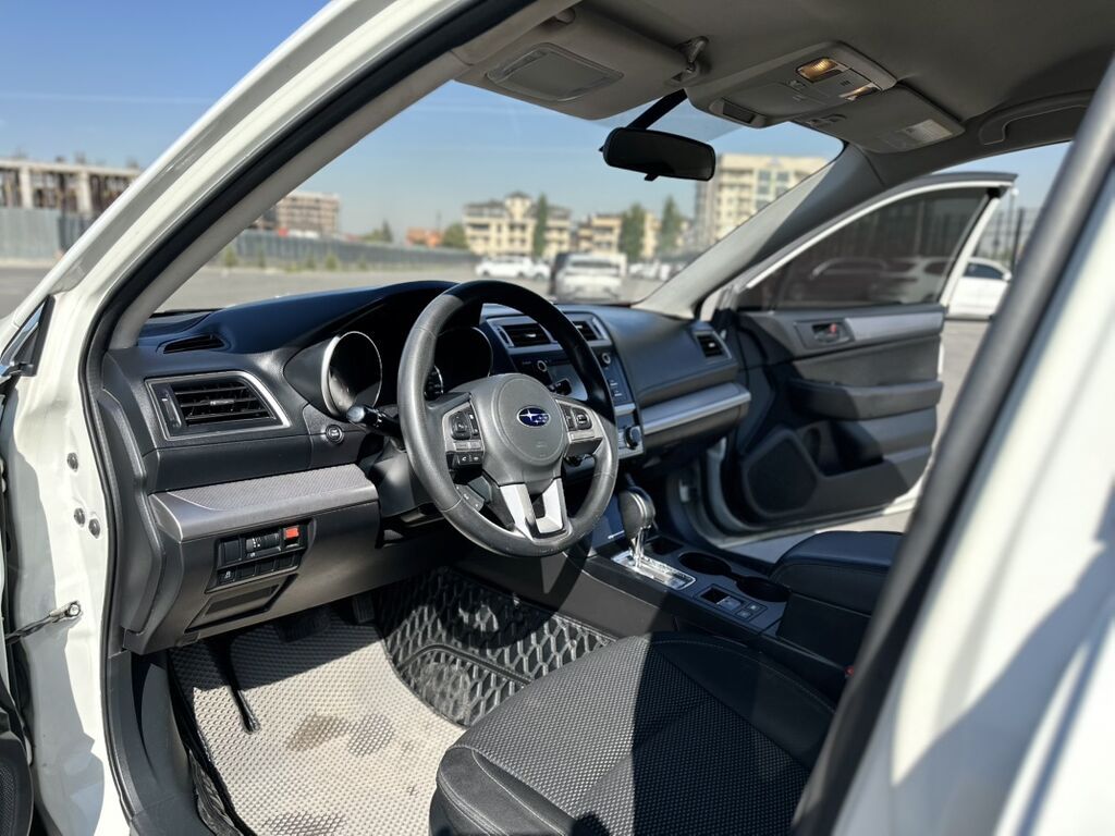 Subaru Outback: 2015 г., 2.5 л, Бензин, Универсал: фото 6