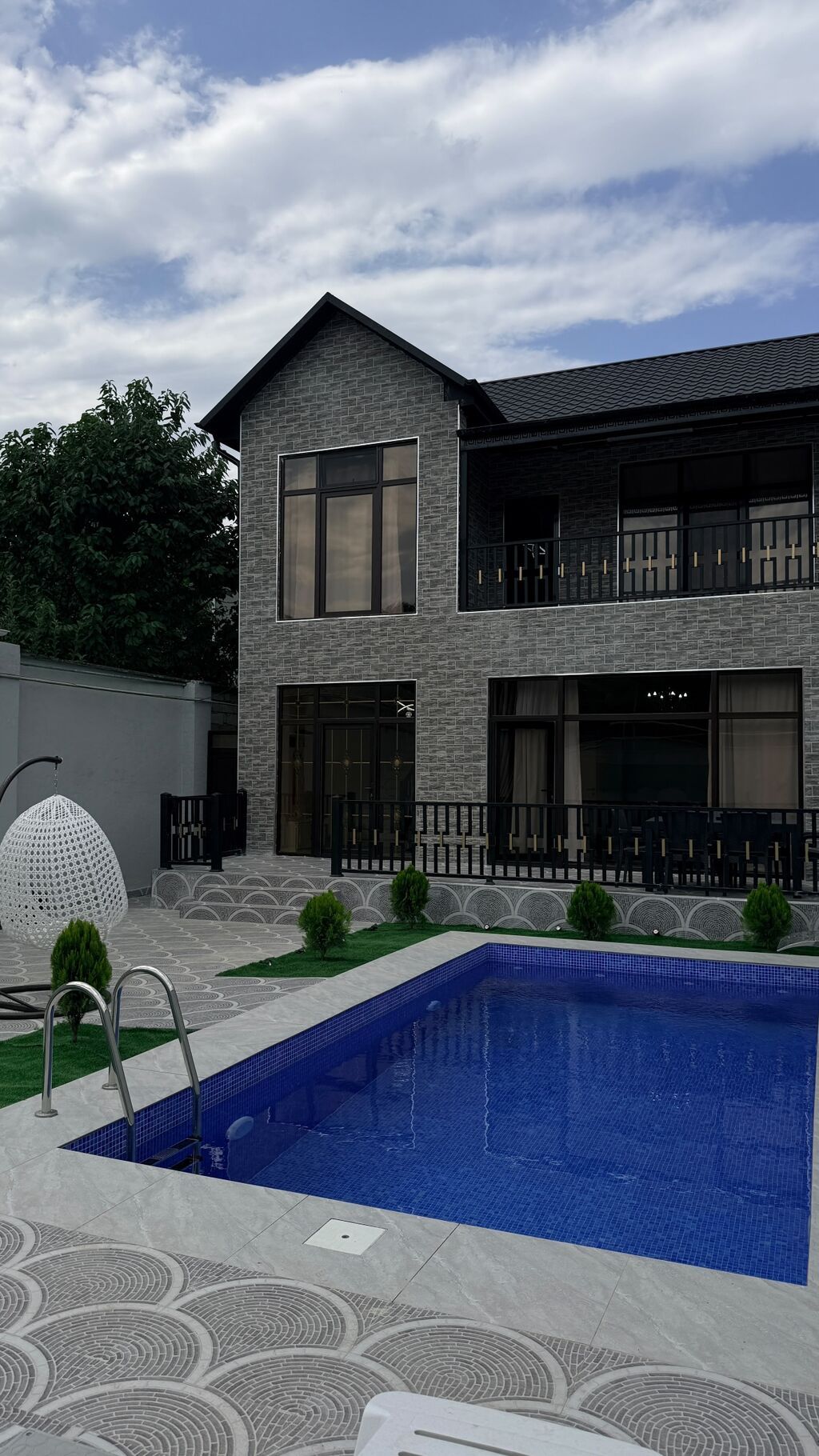 Günlük istirahət üçün həyətli villa(Adam sayı,Bayram günləri və Həfde