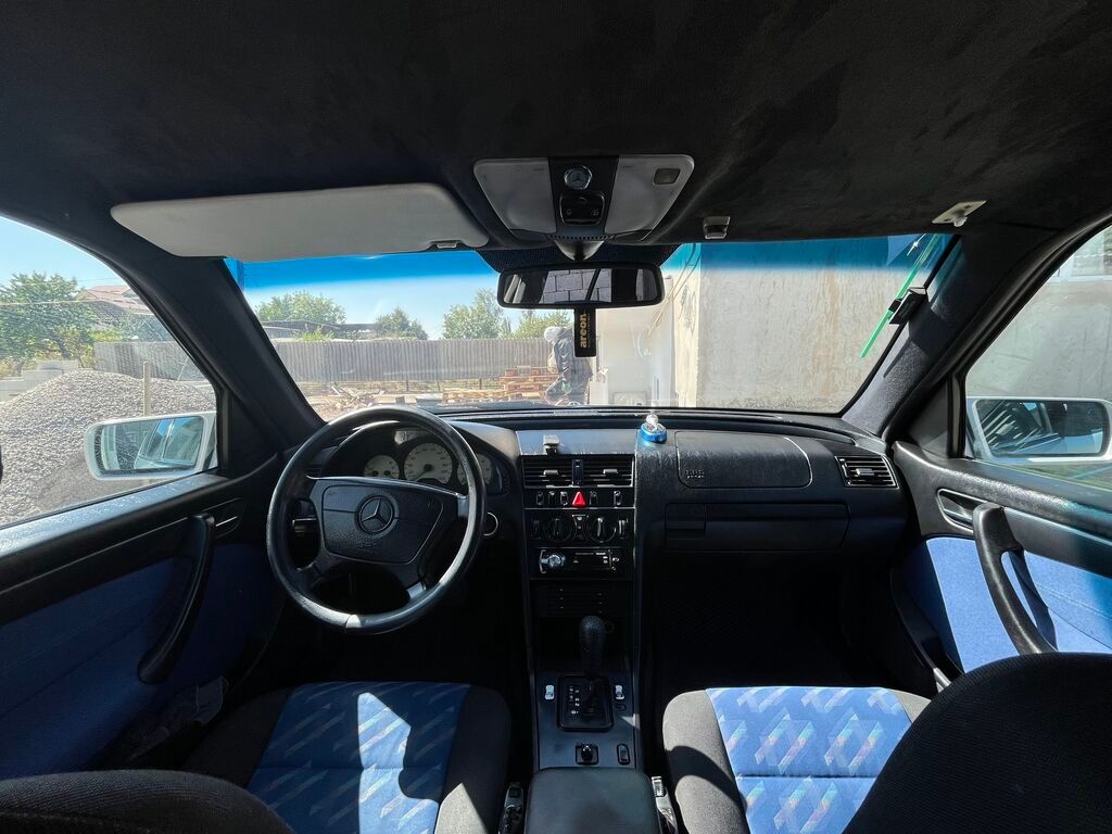 Mercedes-Benz C-Class: 2000 г., 2.2 л, Автомат, Дизель, Универсал: фото 4