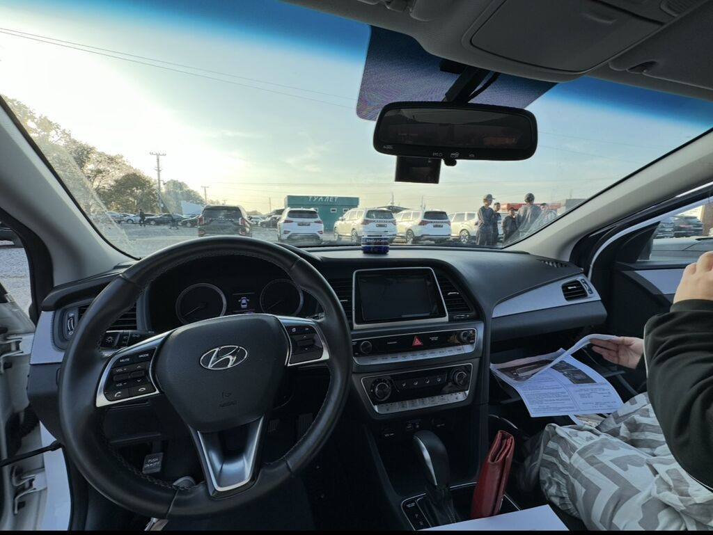 Hyundai Sonata: 2018 г., 2 л, Автомат, Газ, Седан: фото 2