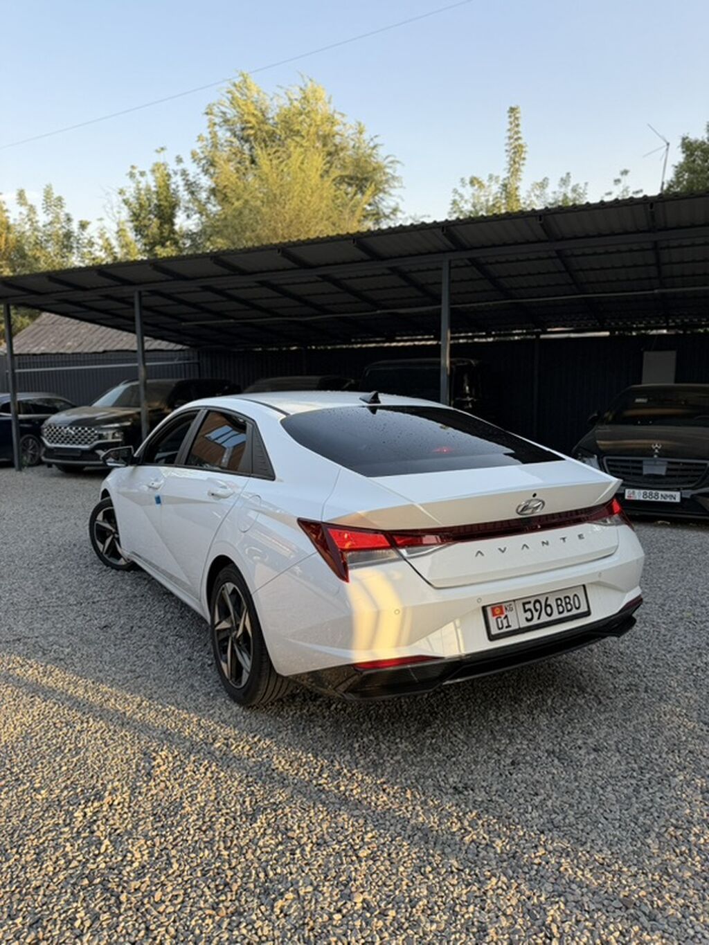Hyundai Elantra: 2022 г., 1.6 л, Автомат, Гибрид, Седан: фото 7