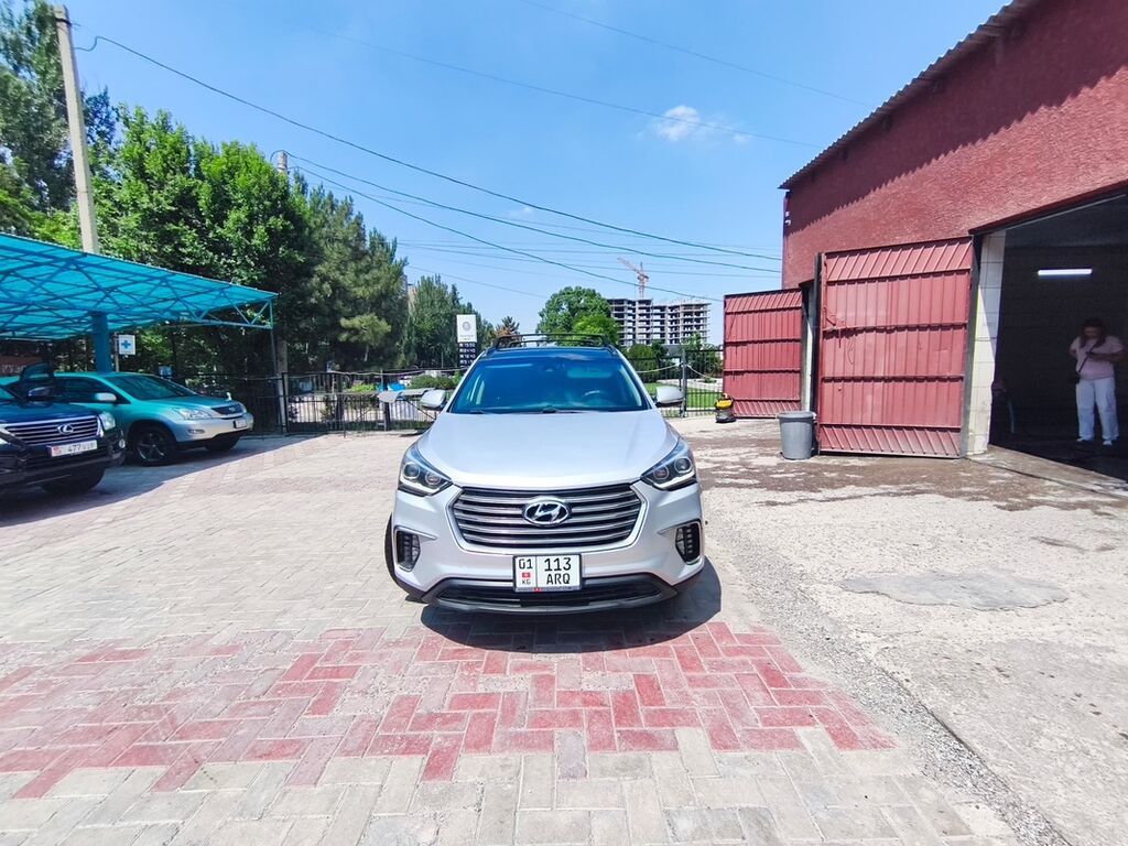 Hyundai Santa Fe: 2018 г., 3.3 л, Автомат, Бензин, Кроссовер: фото 3