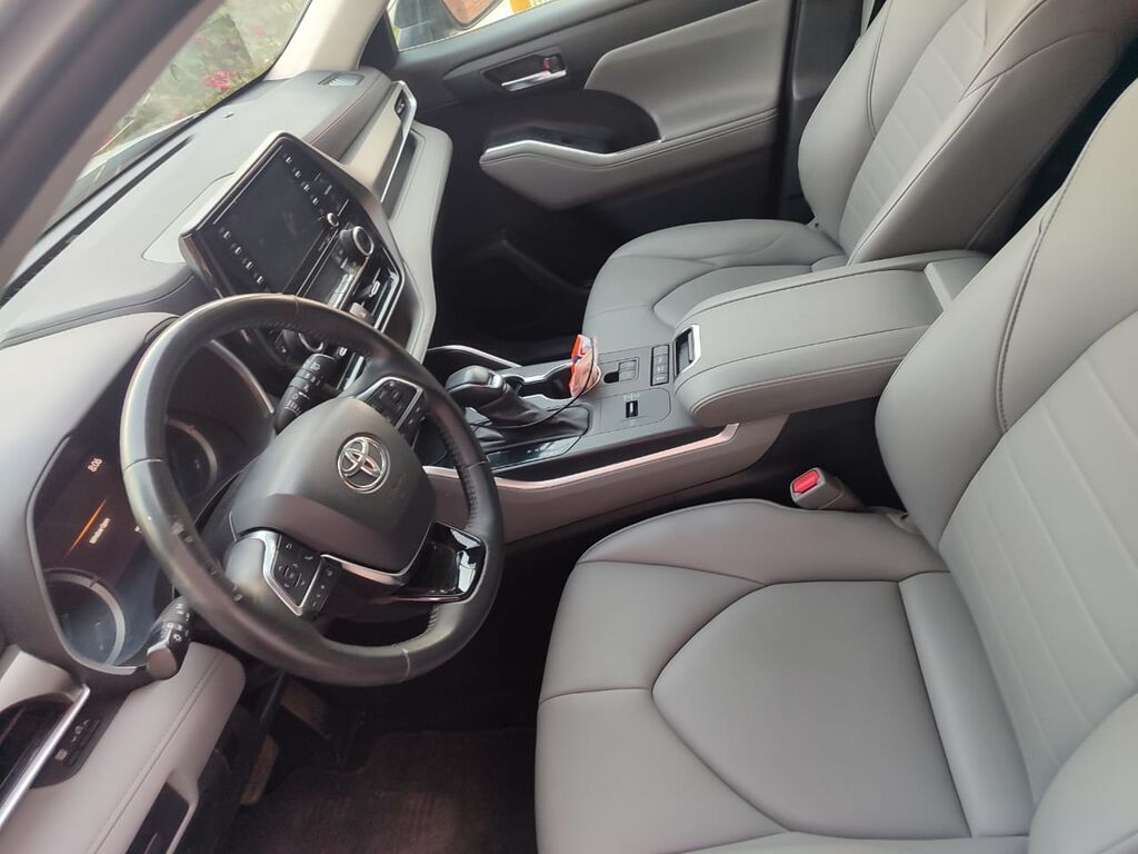 Toyota Highlander: 2021 г., 2.5 л, Автомат, Гибрид, Кроссовер: фото 5