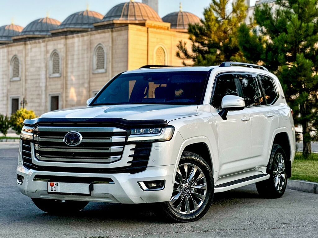 Toyota Land Cruiser: 2023 г., 3.5 л, Автомат, Бензин, Внедорожник: фото 3