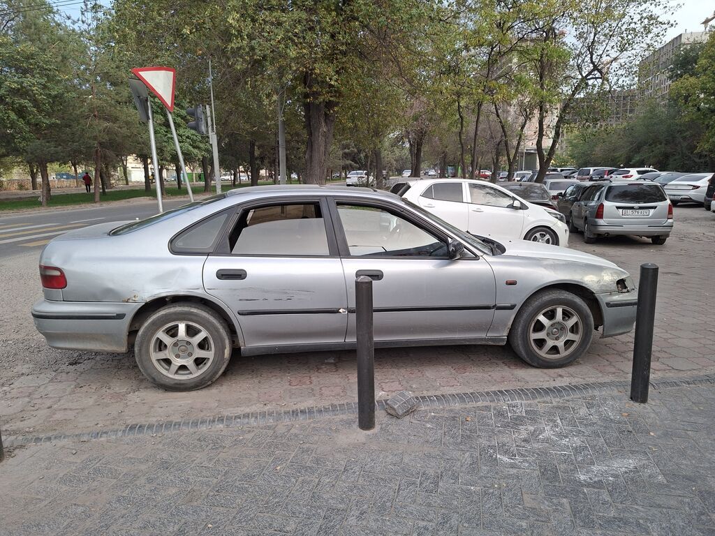 Honda Accord: 1995 г., 2 л, Автомат, Бензин, Седан: фото 2