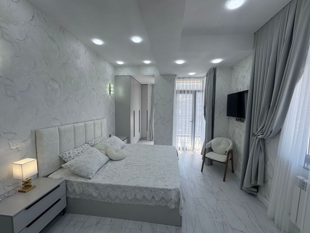 3 otaqlı, Yeni tikili, 87 kv. m