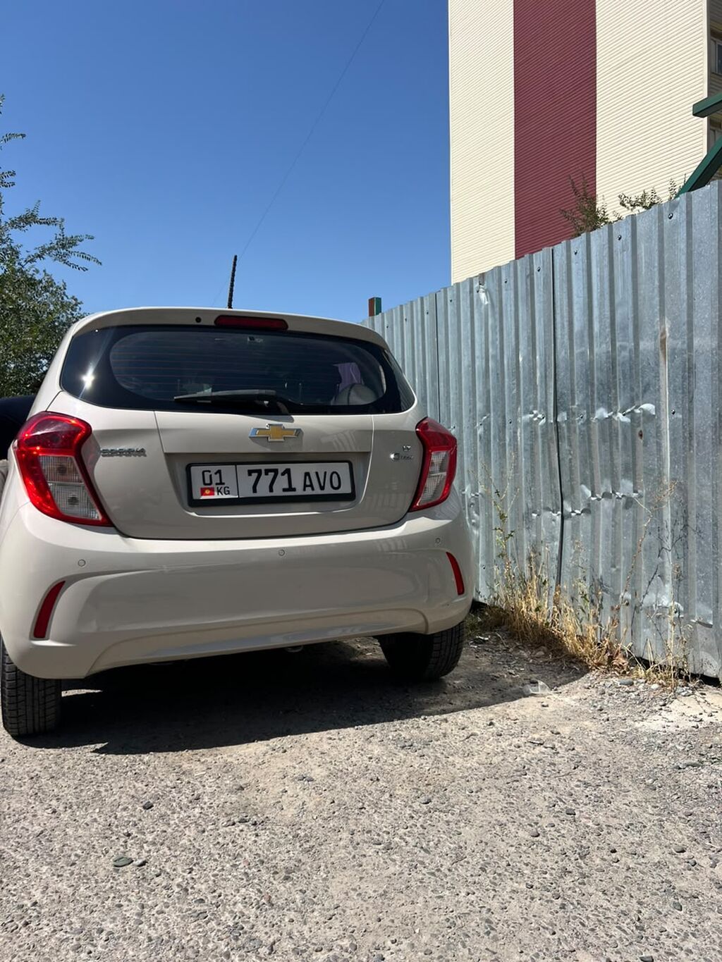 Chevrolet Spark: 2017 г., 1 л, Автомат, Бензин, Хэтчбэк: фото 2