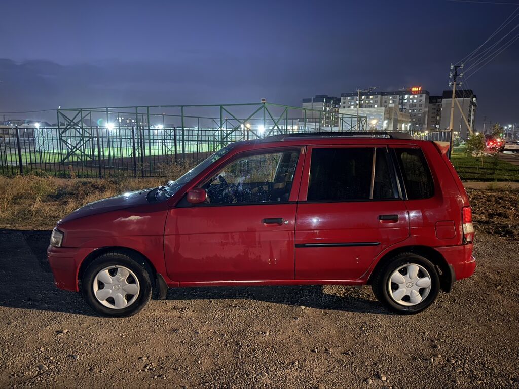 Mazda Demio: 1999 г., 1.3 л, Автомат, Бензин, Хэтчбэк: фото 2