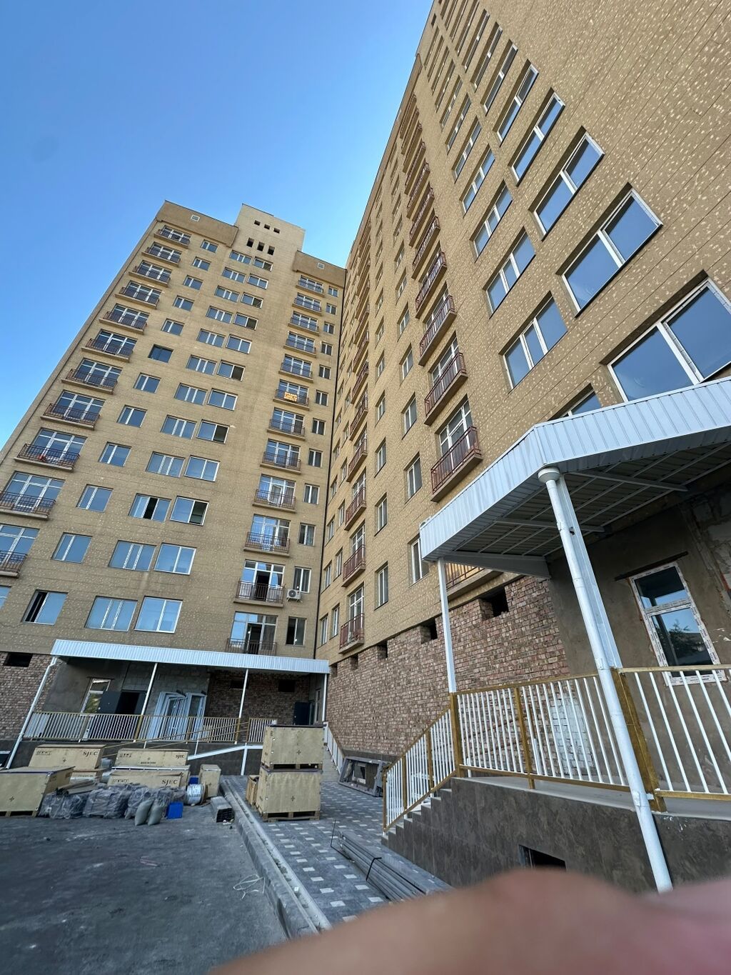 3 комнаты, 90 м², ул. Ахунбаева / Малдыбаева Элитка, 5 этаж, ПСО (под самоотделку): фото 2