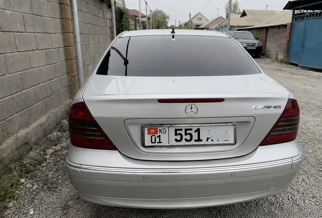 Mercedes-Benz C-Class: 2004 г., 2 л, Автомат, Бензин, Седан: фото 3