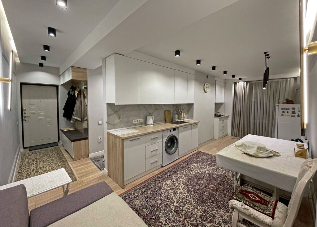 Студия, 38 м², Кара-Жыгач ж/м Элитка, 3 этаж, Дизайнерский ремонт: фото 2