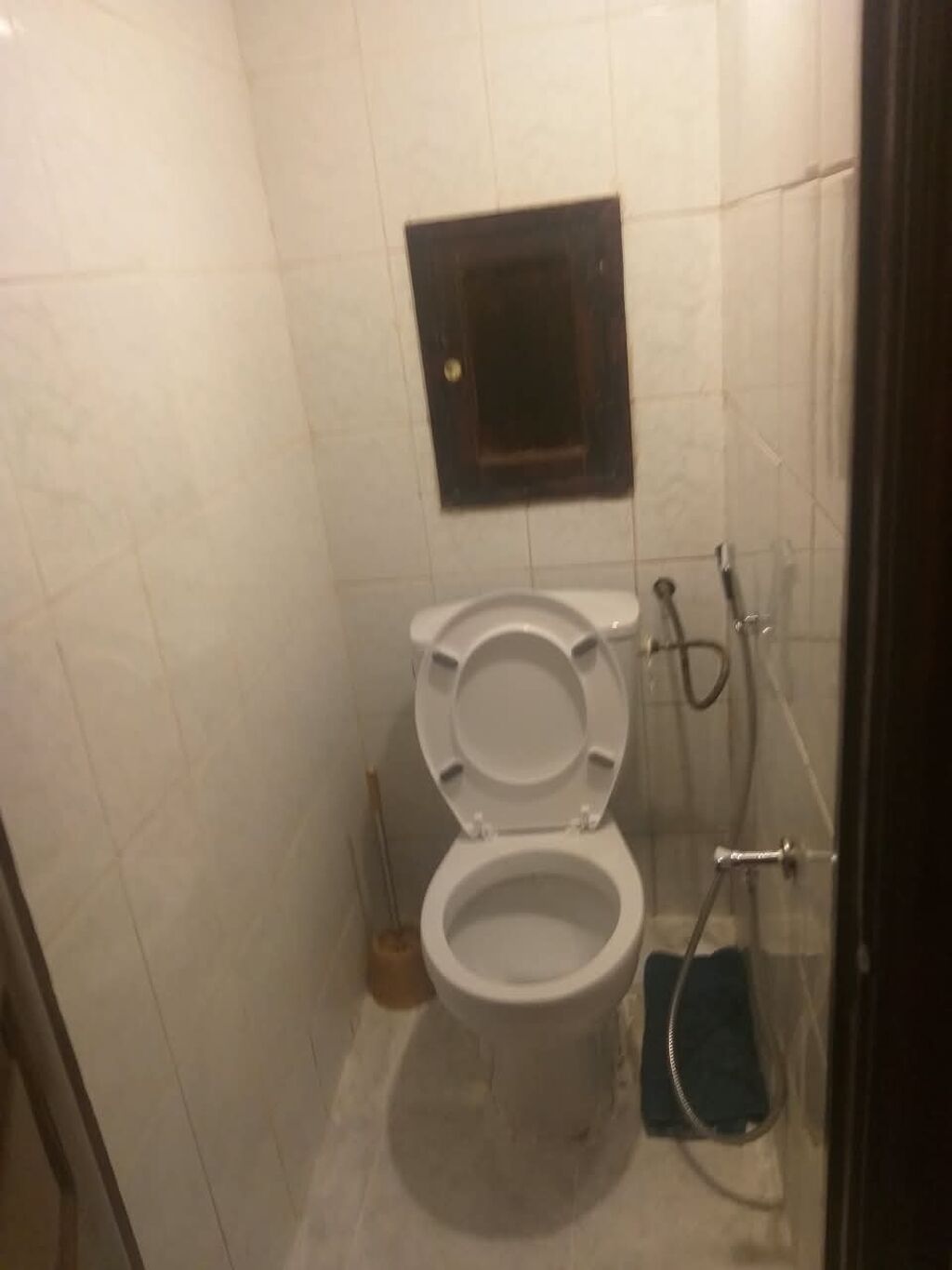 2 otaqlı mənzil – hər bir şəraiti var.mərgəzi isitmə sistemi ilə.su