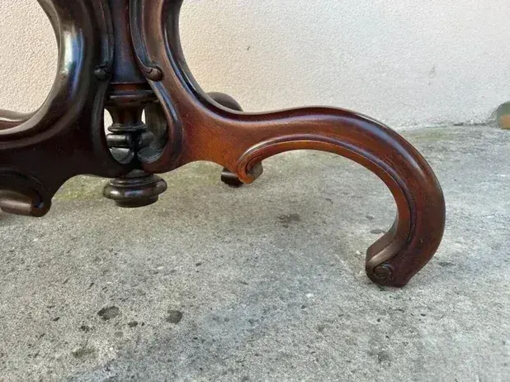 Stilski klub stolovi: Stilski antikvarni salonski sto NEOBAROK odlicno stanje Stilski