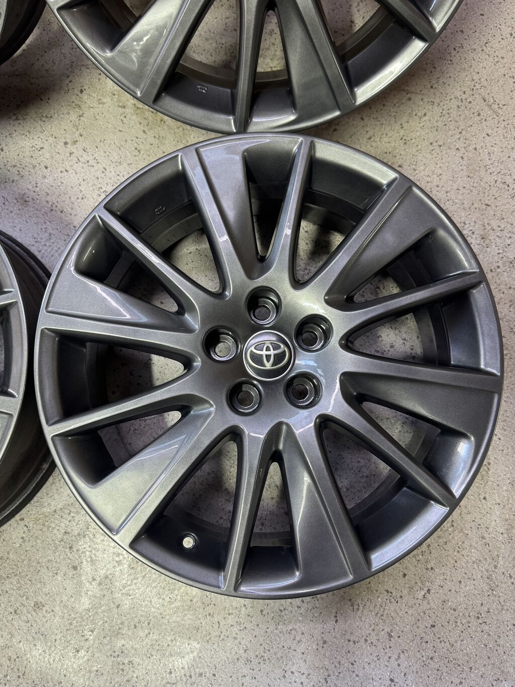 Литые Диски R 19 Toyota, Комплект, отверстий - 5, Б/у: фото 6