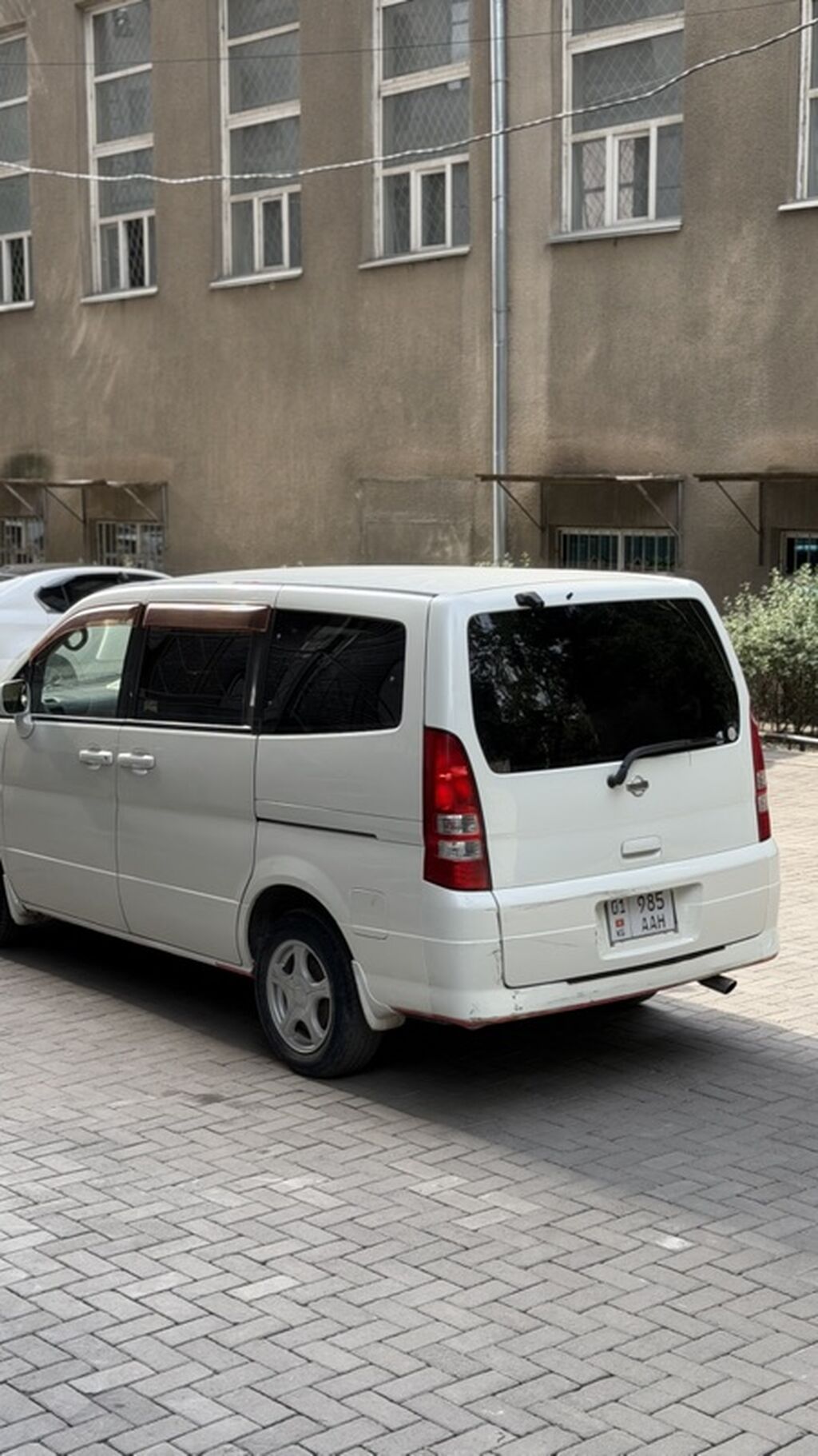 Nissan Serena: 2002 г., 2 л, Автомат, Бензин, Минивэн: фото 5