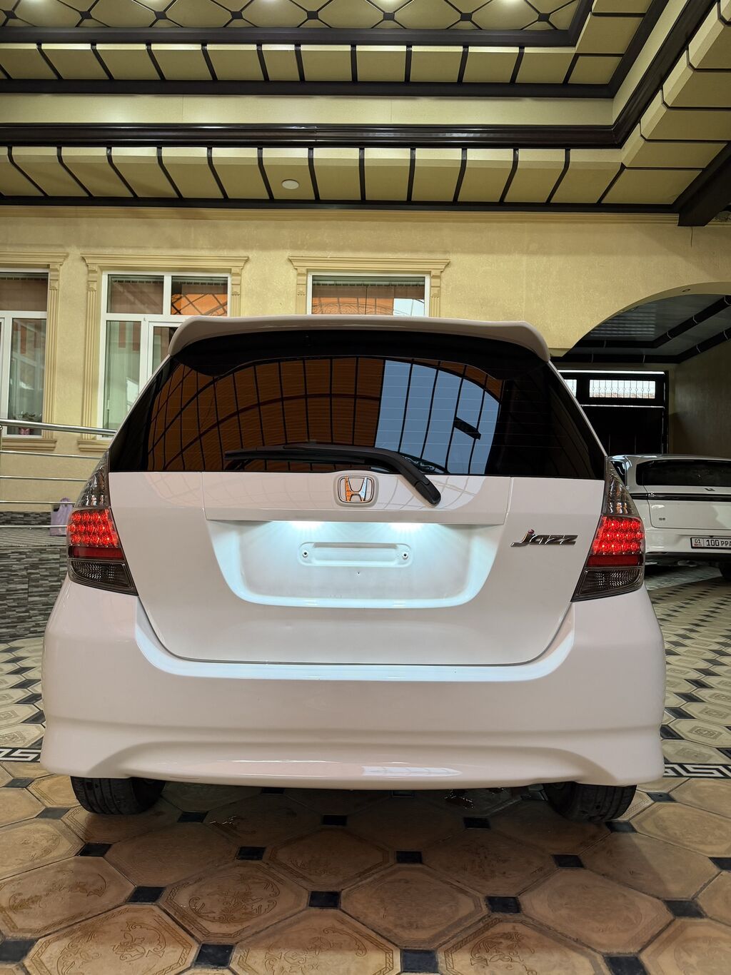 Honda Jazz: 2007 г., 1.4 л, Вариатор, Бензин, Седан: фото 3