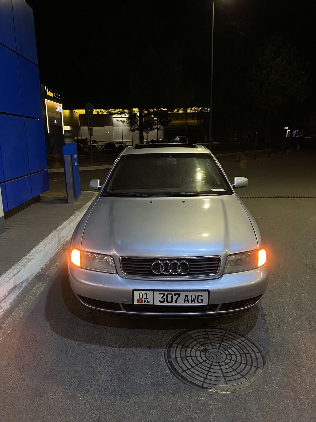 Audi A4: 1998 г., 2.8 л, Механика, Бензин, Седан: фото 7