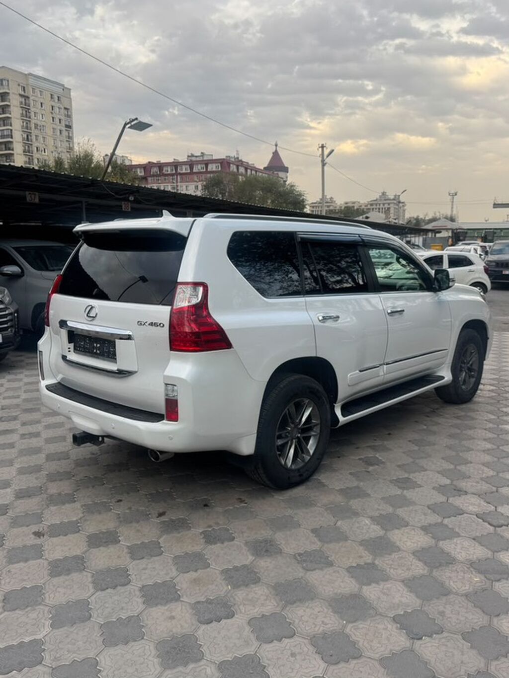Lexus GX: 2012 г., 4.6 л, Автомат, Бензин, Внедорожник: фото 5