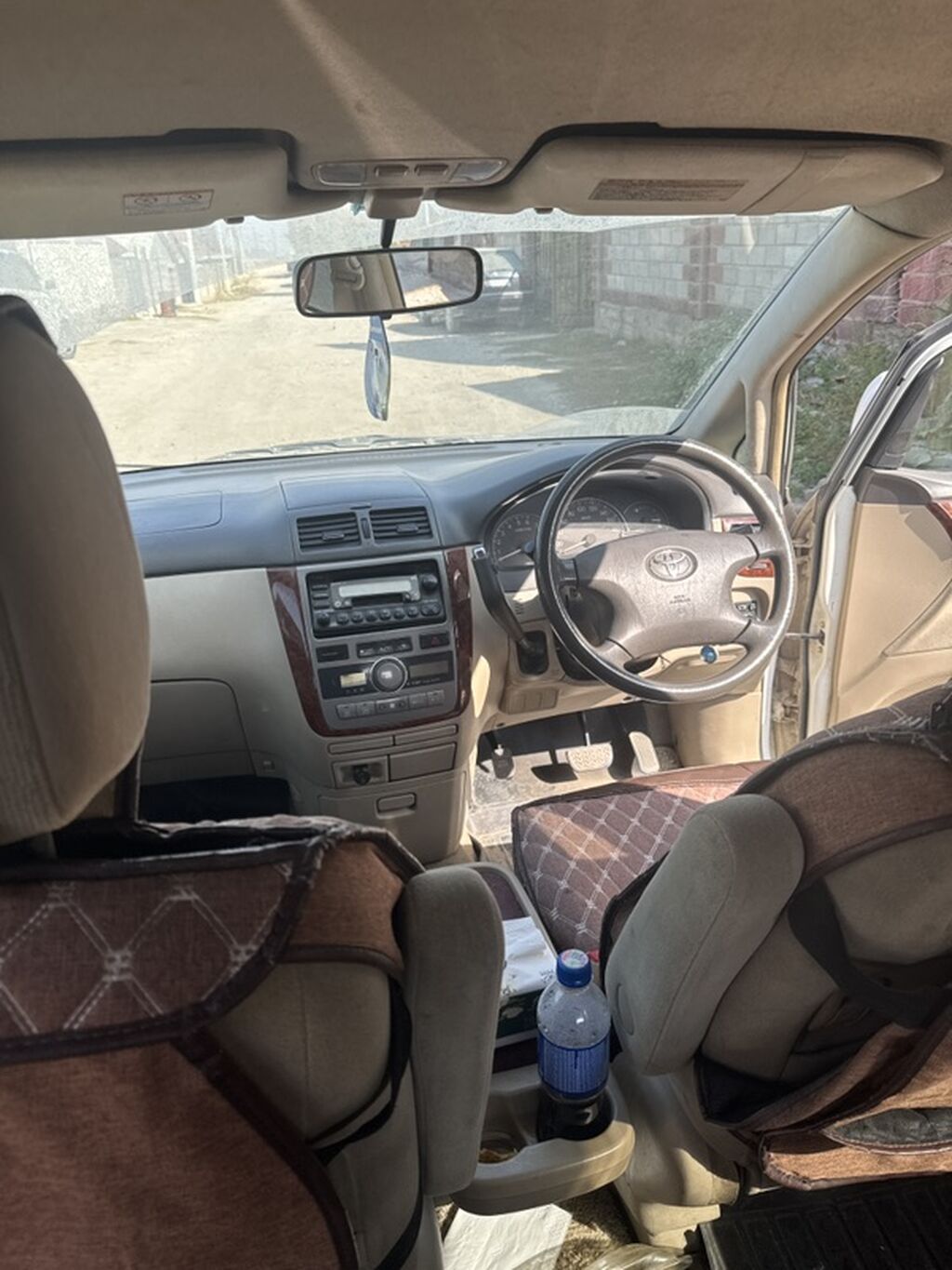Toyota Ipsum: 2001 г., Минивэн: фото 4