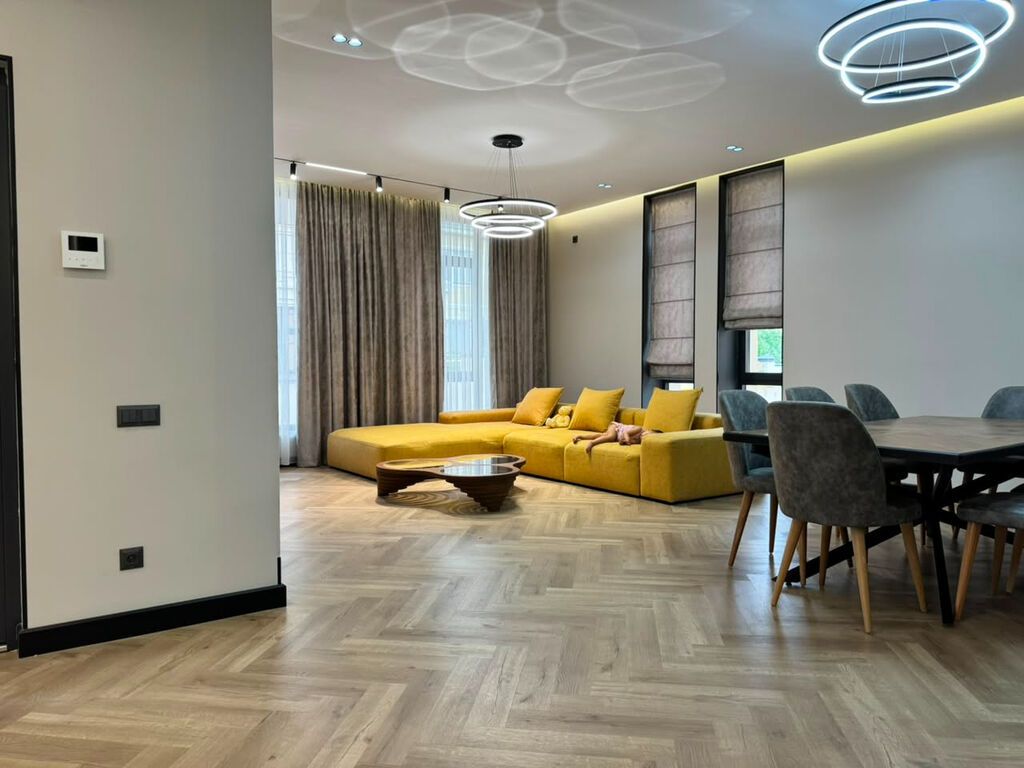 500 м², 6 комнат, 12 мкр: фото 2