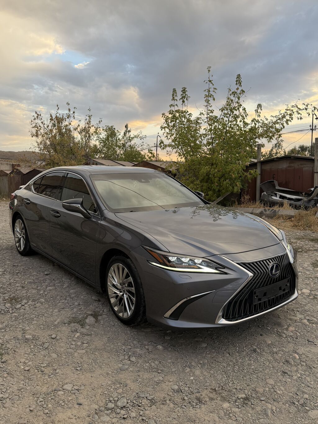 Lexus ES: 2021 г., 2.5 л, Вариатор, Гибрид, Седан: фото 2