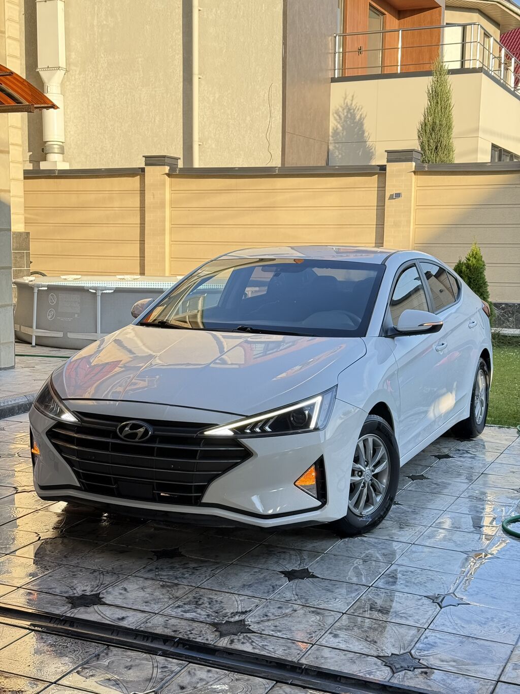 Hyundai Avante: 2019 г., 1.6 л, Автомат, Бензин, Седан