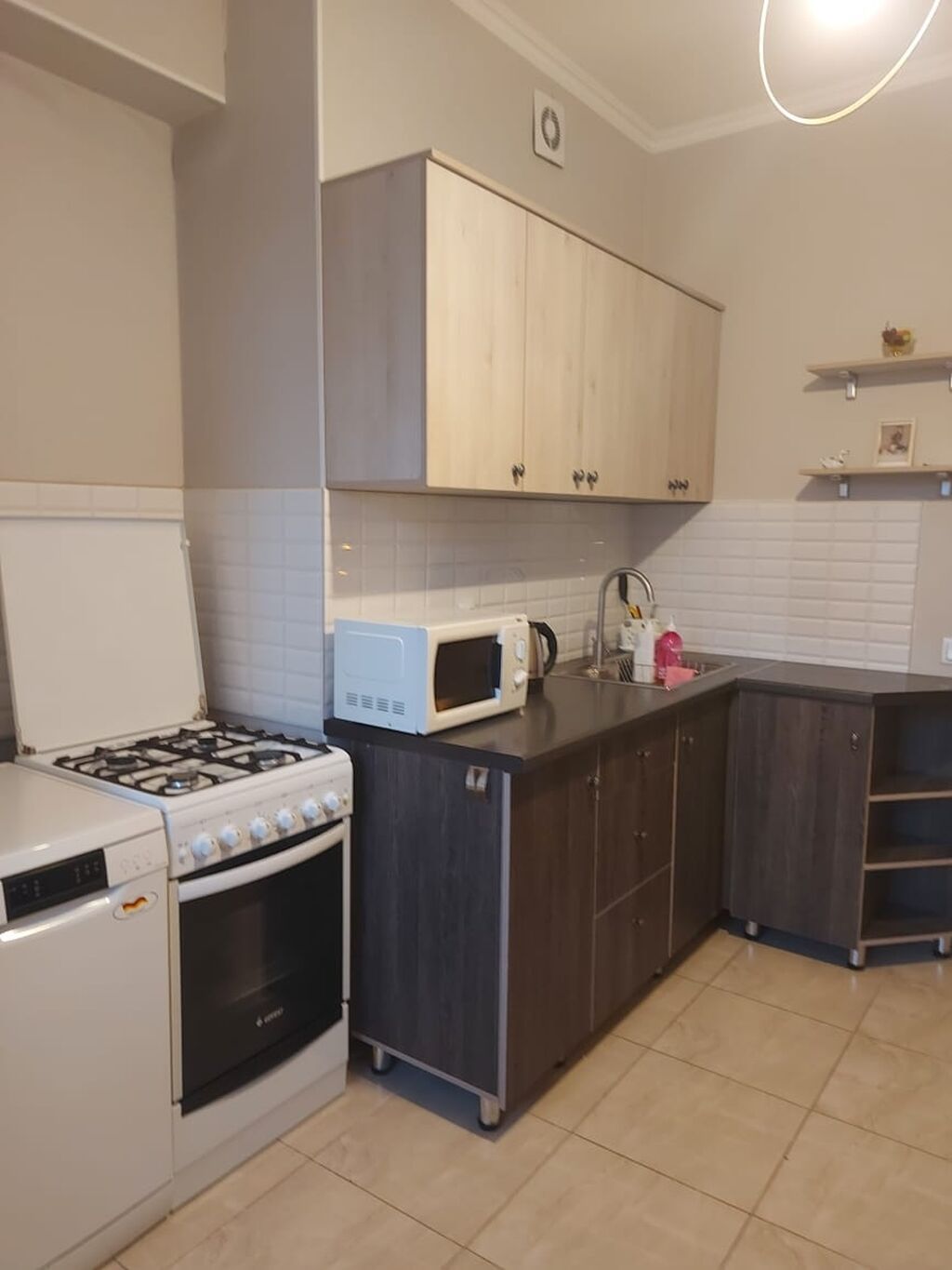3 комнаты, 100 м², Юг-2 мкр Элитка, 2 этаж: фото 1
