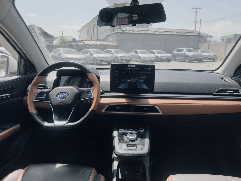 BYD E2: 2022 г., 0.1 л, Автомат, Электромобиль, Хэтчбэк: фото 3