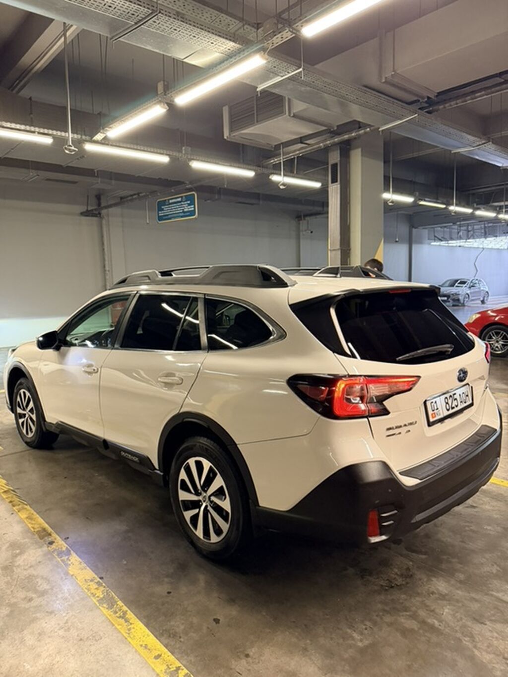 Subaru Outback: 2021 г., 2.5 л, Вариатор, Бензин, Универсал: фото 3