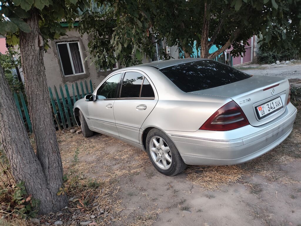 Mercedes-Benz C-Class: 2003 г., 2.7 л, Автомат, Дизель, Седан: фото 4