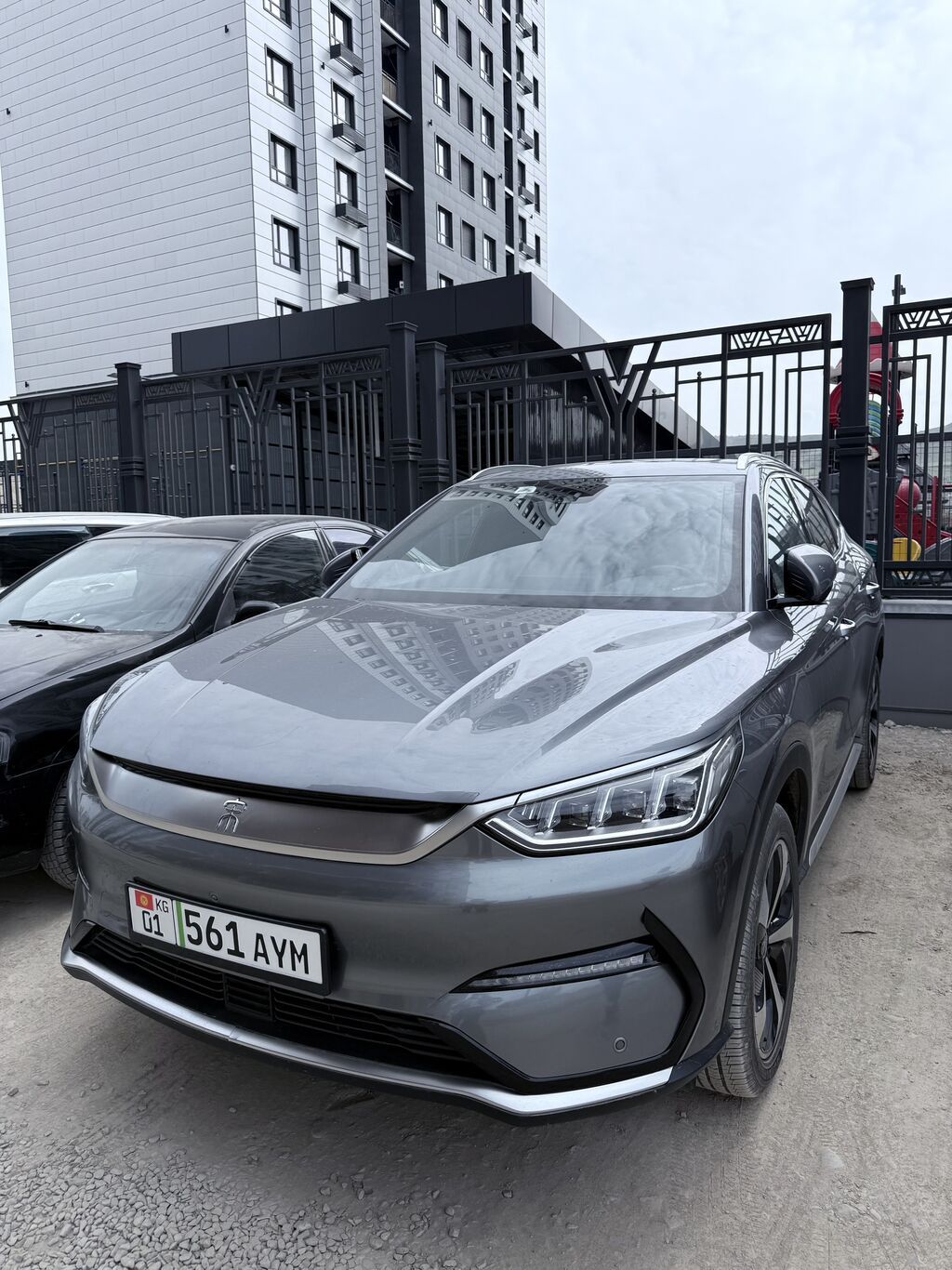BYD Song Plus: 2022 г., Электромобиль, Кроссовер: фото 1