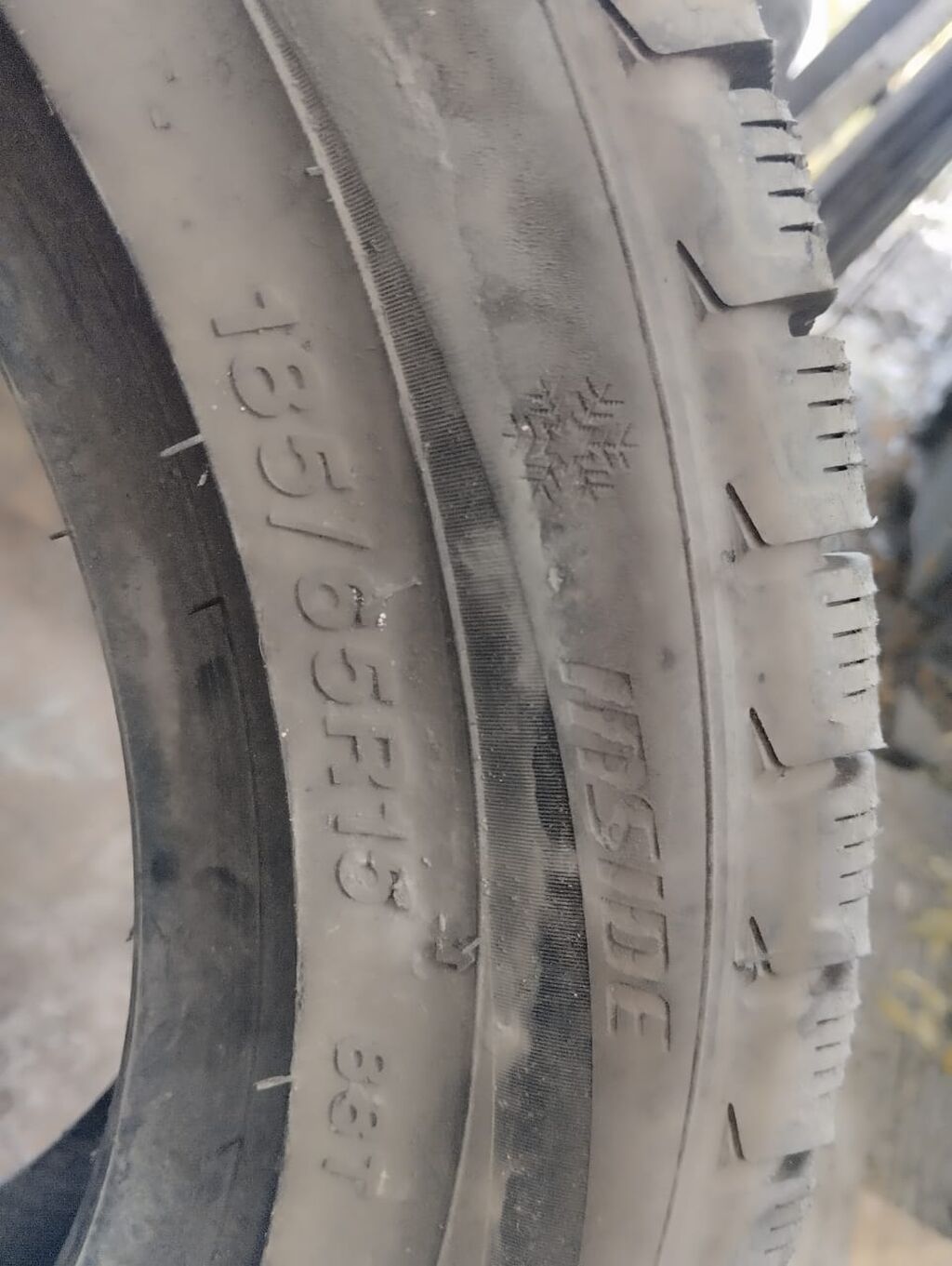 Зимняя шина для легкового автомобиля - Размер: 185/65 R15 (маркировка: фото 1