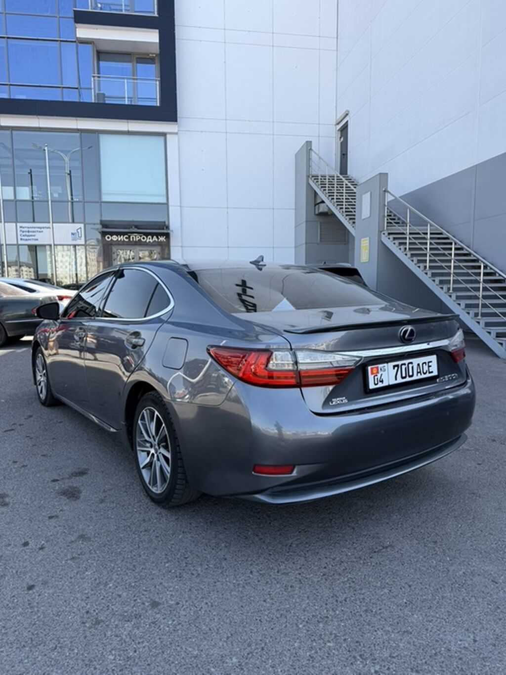 Lexus ES: 2018 г., 2.5 л, Вариатор, Гибрид, Седан: фото 3